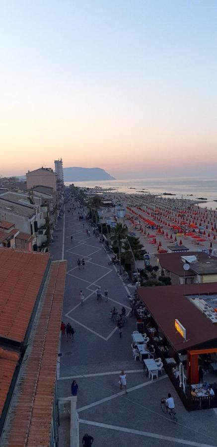 Villetta Del Conero Porto Recanati Exteriör bild